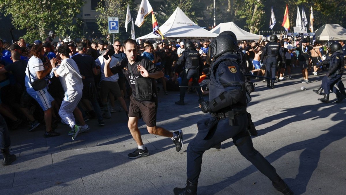 Police clash with French fans, while Palestine flag banned at Real Madrid | Football News