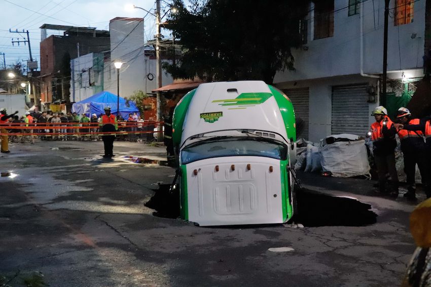 Sinkhole swallows Jarritos delivery truck in Mexico City