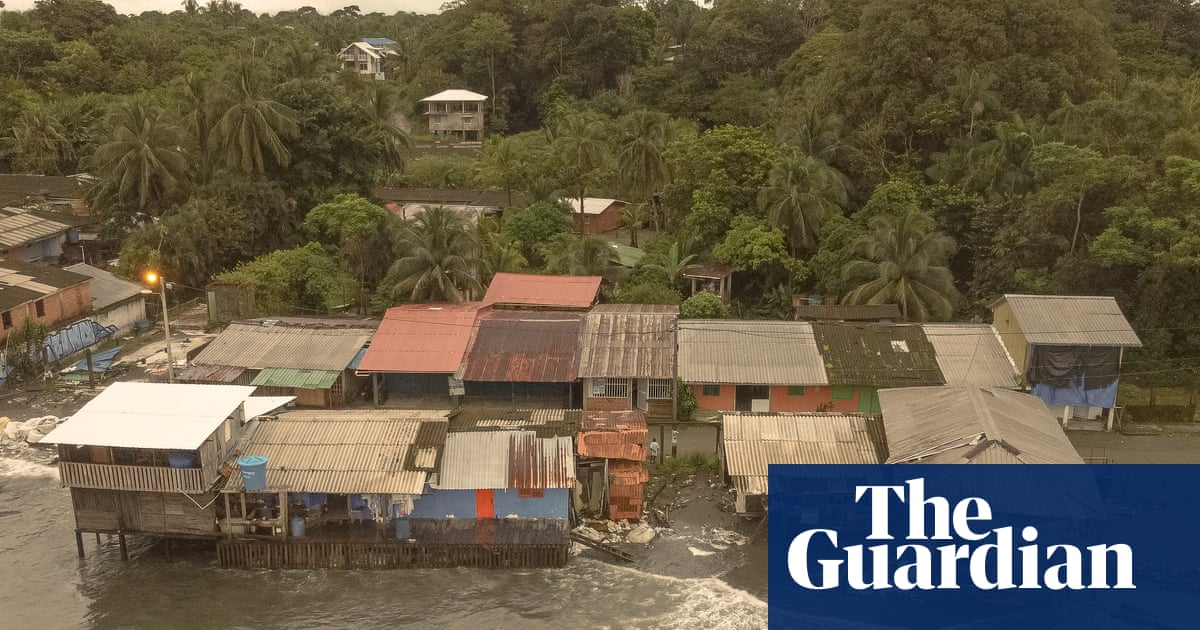 The Colombian coastal village reinventing itself as seas rise | Colombia