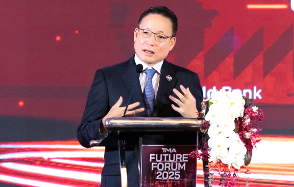 Top Thai banker launches blistering attack on present state of the economy calling for more inclusion