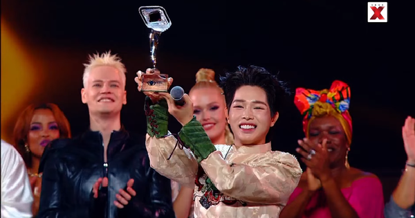 Vietnamese singer wins Russian-hosted Intervision song contest