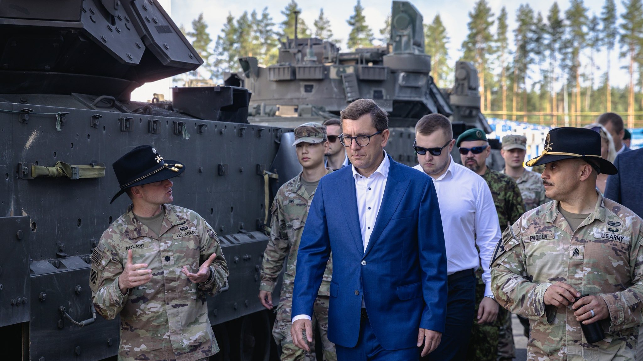Estonia’s prime minister, Kristen Michal, with NATO troops stationed in Estonia, August 2025. Photo by Stenbock House.