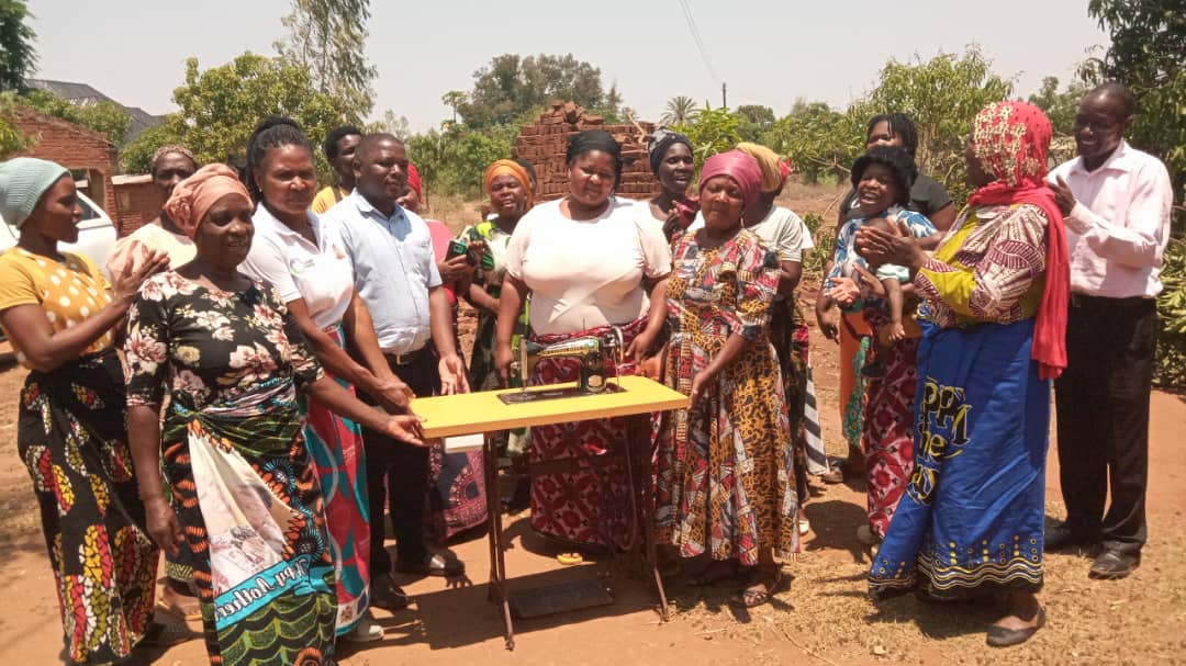 AHC donates sewing machines to Chisomo VSL women's group | Malawi 24