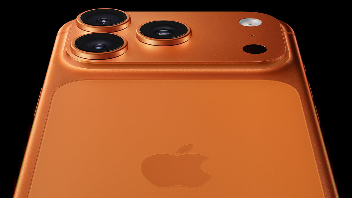 Apple Races Past $4 Trillion Market Cap After Strong iPhone 17 Sales