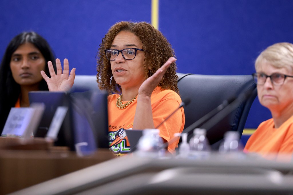 Chicago school board agrees to pay $175M in pensions to city