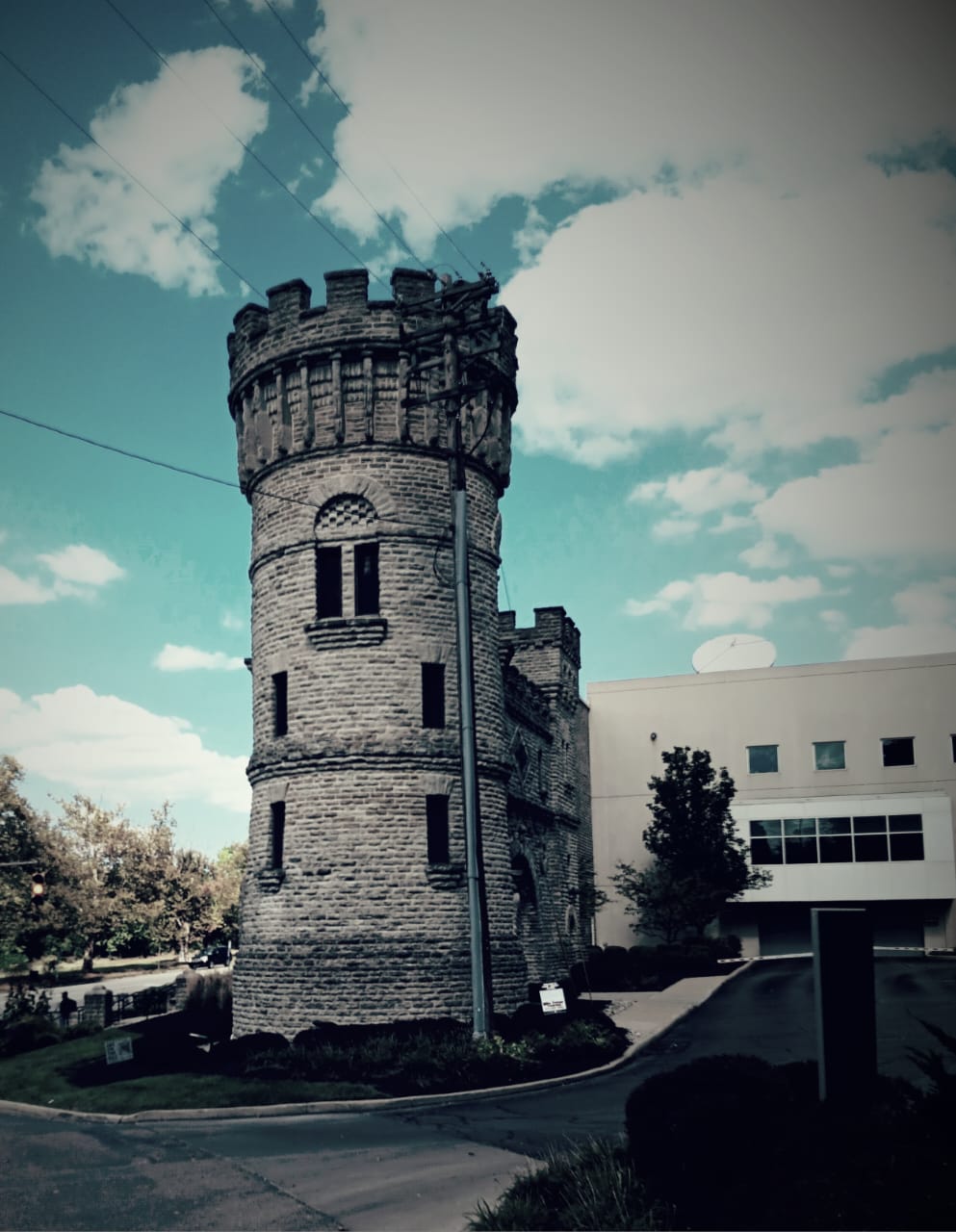 Columbia Tuscalum in Cincinnati, USA - Photo of the Day