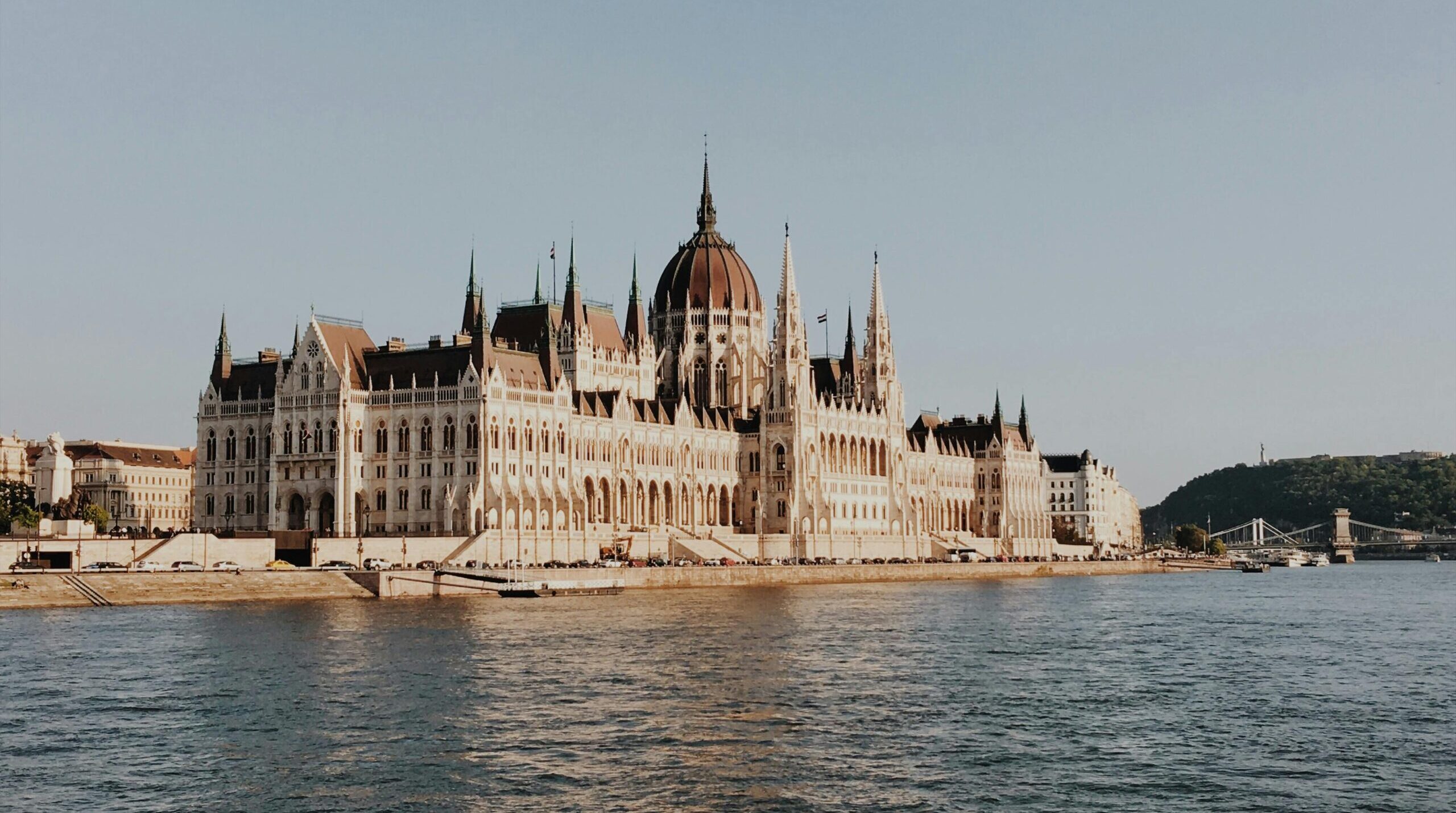 Credit Rating Agencies Confident in Hungary’s Economic Strength