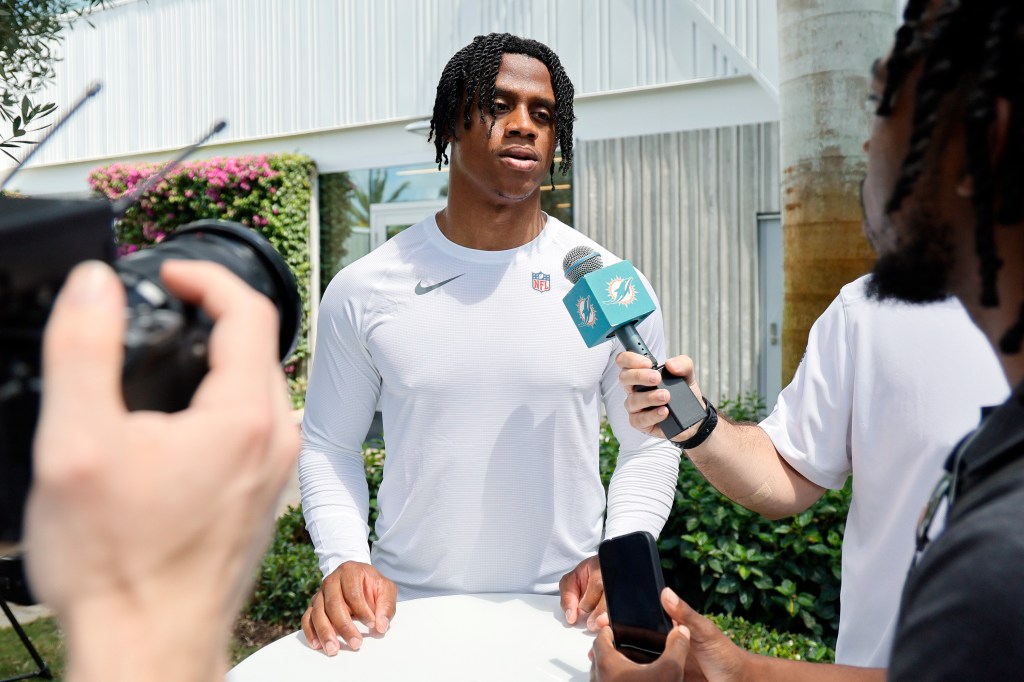 Dolphins activate Jason Marshall off IR for Ravens game