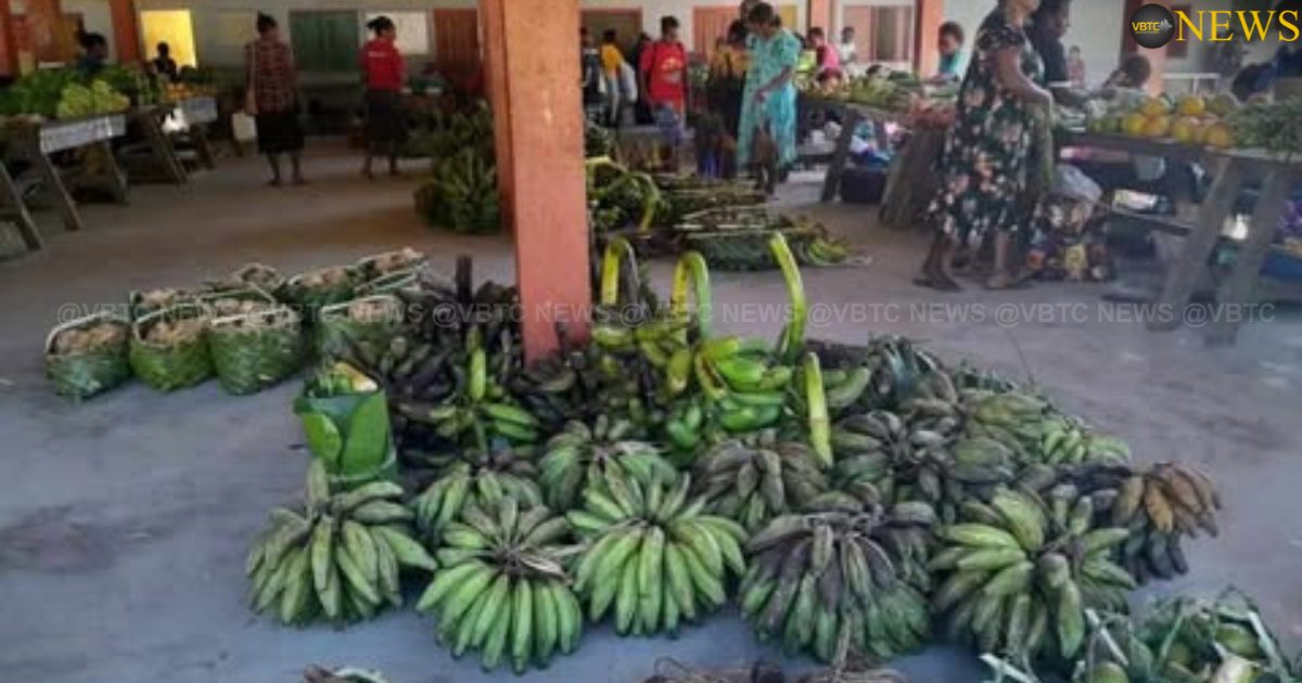 Dust and Rubbish at Lakatoro Market Worry Vendors