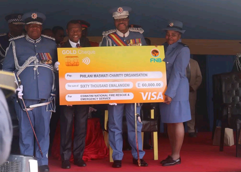 E240 000 DONATED TO PHILANI MASWATI BY UNIFORMED FORCES