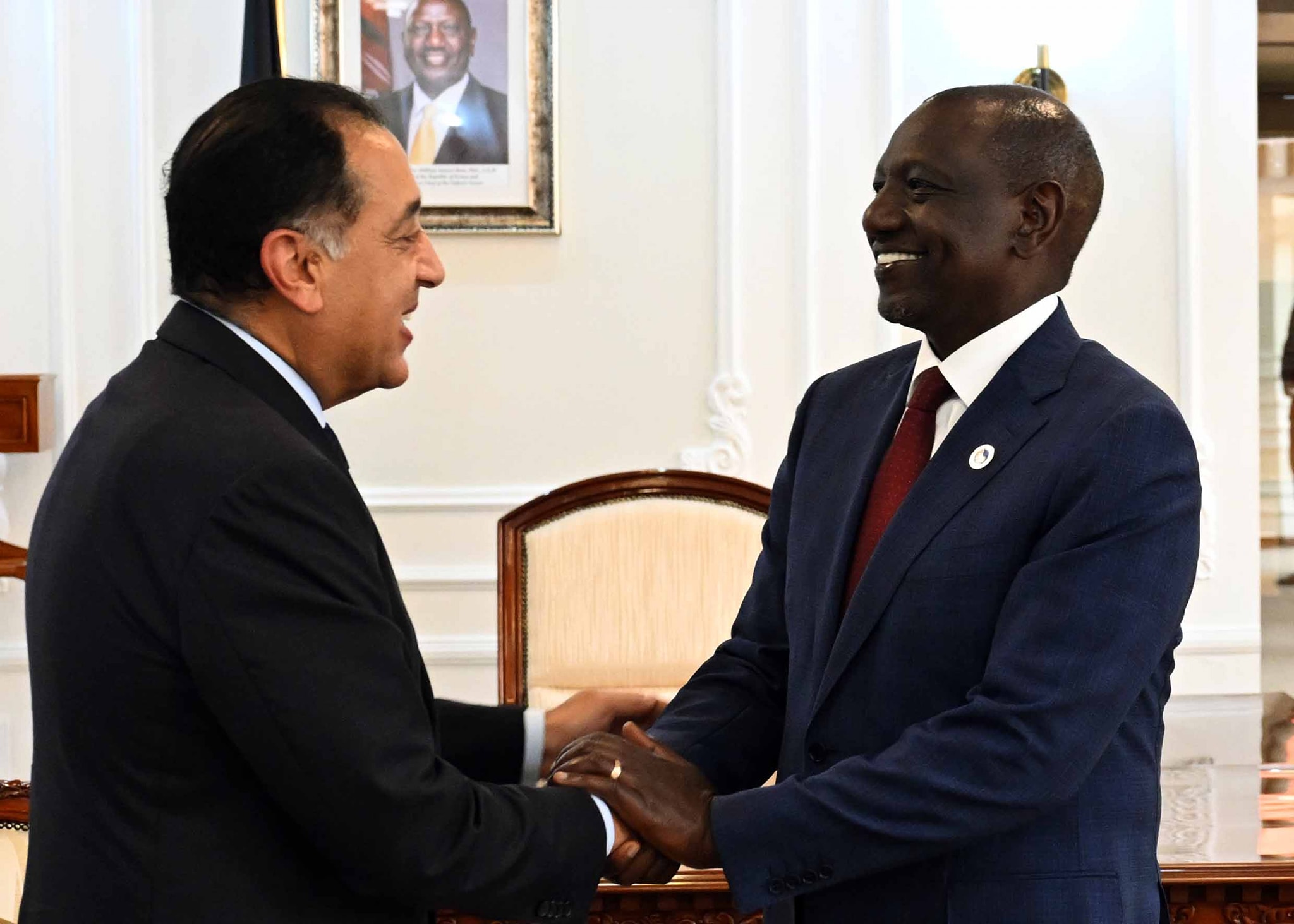 Egypt’s PM, Kenya president discuss cooperation on sidelines of COMESA summit