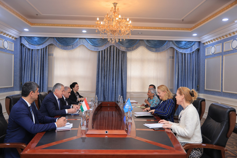 Foreign Minister of Tajikistan meets with UNECE Executive Secretary