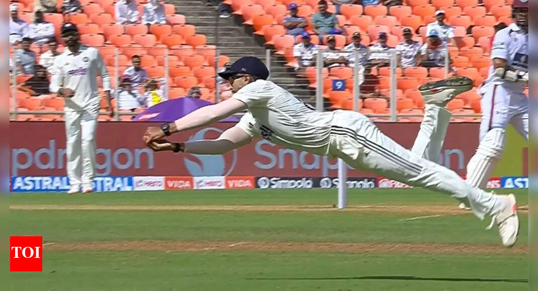 Full-stretch magic! Nitish Reddy blinder steals the show as India strike early on Day 3 - Watch | Cricket News