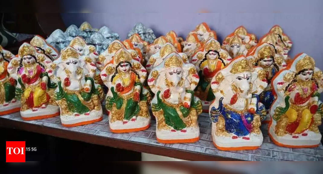 Ganesh, Lakshmi idols made with Ganga water, cow dung in demand | Prayagraj News