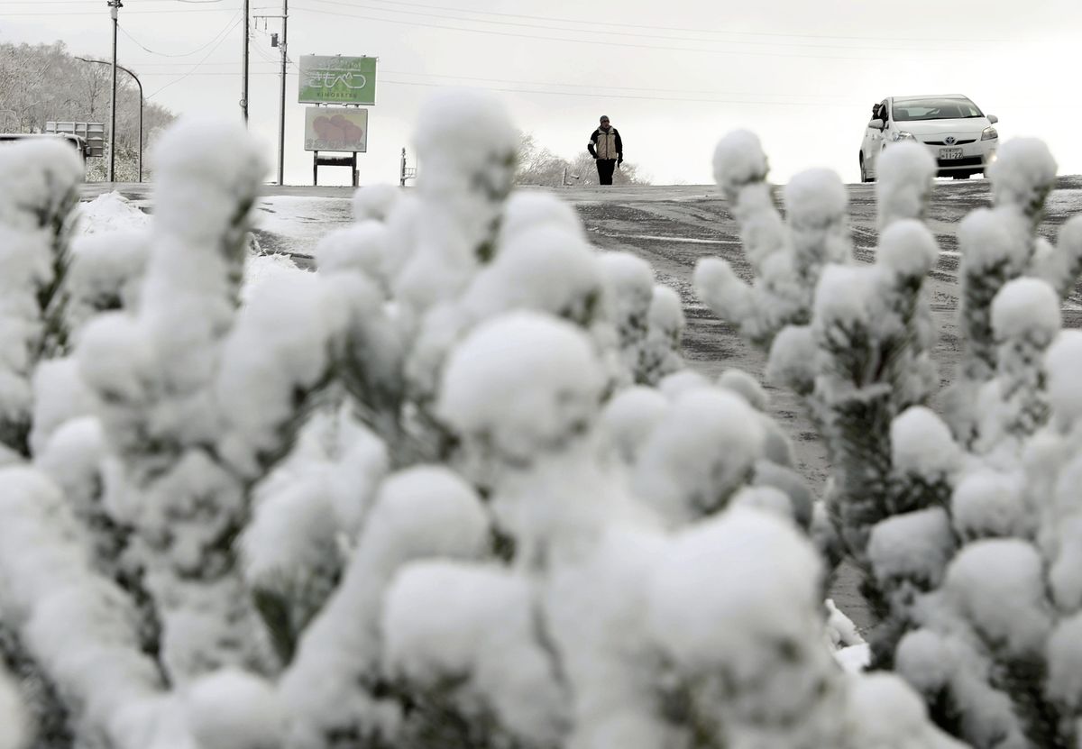Hokkaido Mountain Pass Covered in Snow as Many Areas of North Japan See First Snow of Year