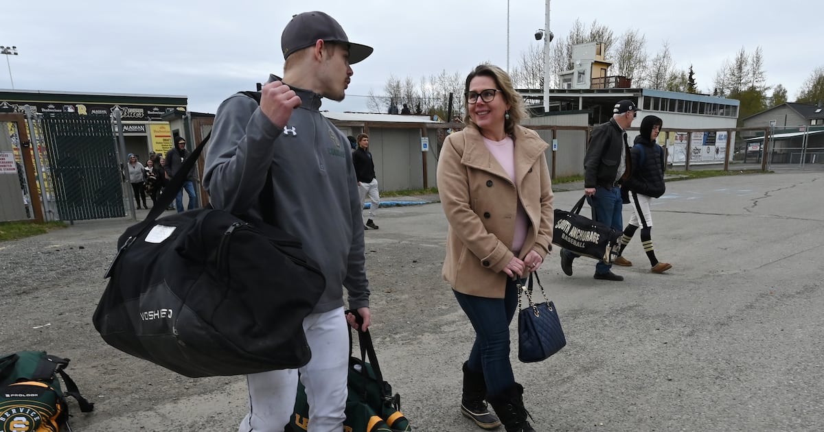 How Alaskans are navigating the winding recruiting trail for high school athletes