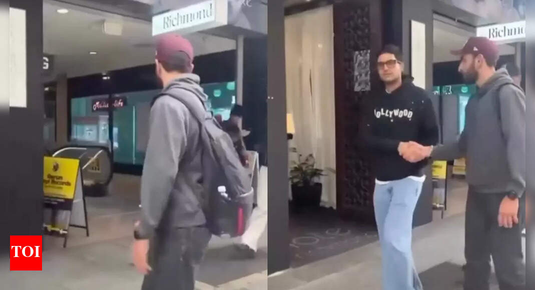 How Shubman Gill reacted to a fan yelling 'Pakistan zindabad!' after shaking hands - new video emerges | Cricket News