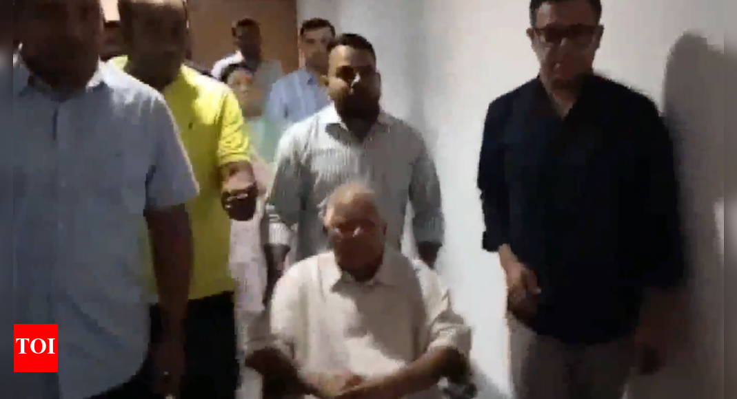 IRCTC hotels 'scam': Delhi court frames charges against Lalu Prasad, Rabri Devi, Tejashwi Yadav; accused pleads not guilty | Delhi News