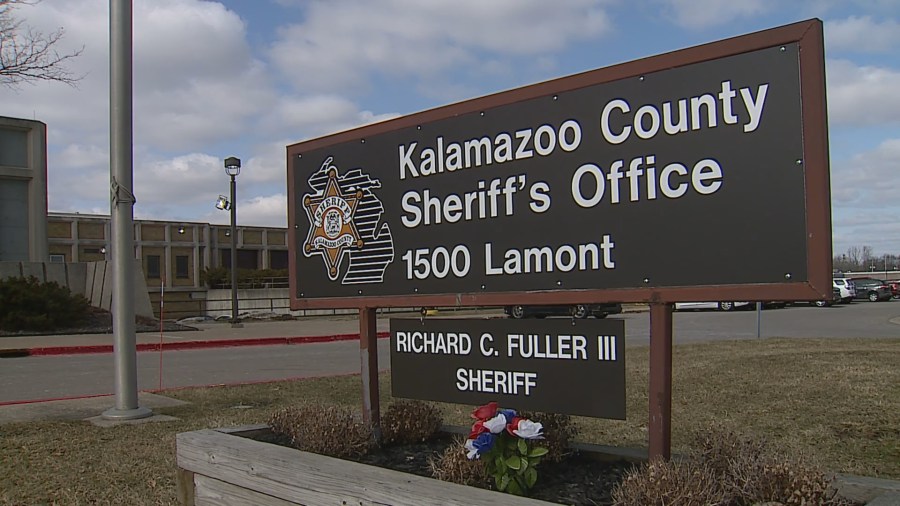 Kalamazoo County Sheriff's Office changes policy after rifle stolen from off-duty deputy