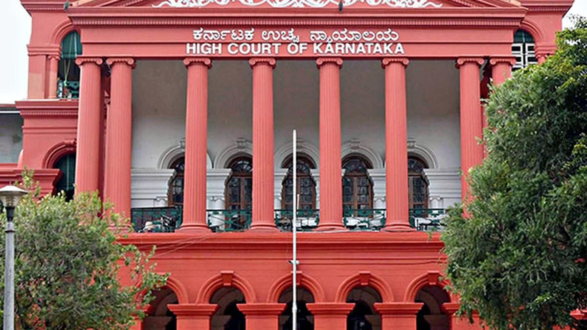 Karnataka High Courts directs CAG to carry out audit of UAS, Dharwad, for past seven years as ineligible person was holding post of Comptroller since 2018