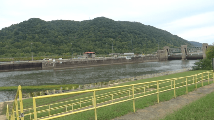 Lock chamber at Marmet Locks and Dams closed for maintenance