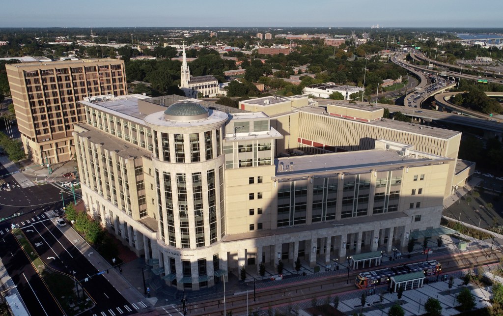 Man found not guilty for killing family by insanity reason