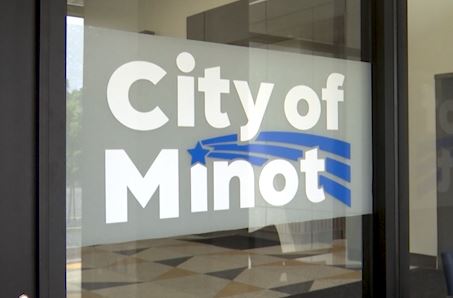 Minot traffic: 16th St reopens, signal work continues