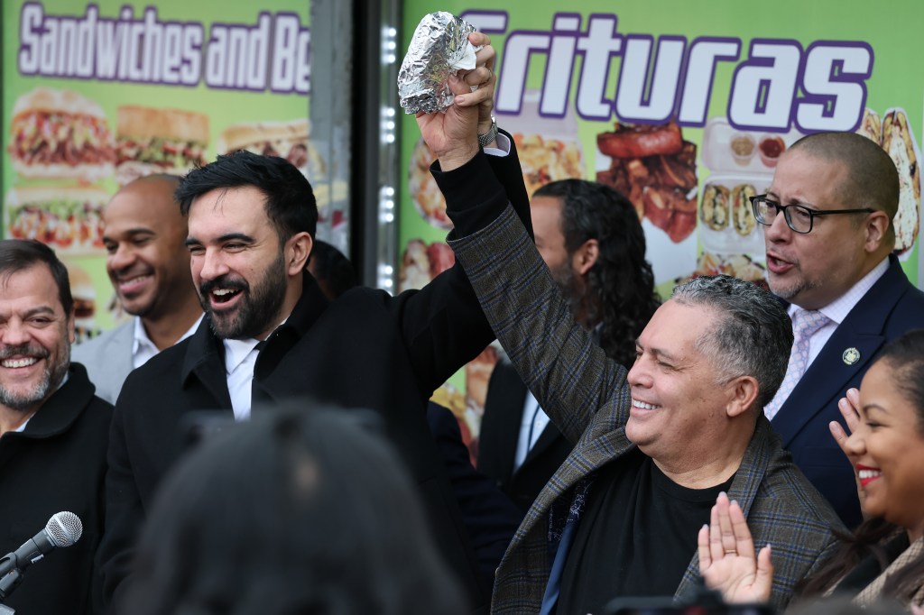 NYC bodega association endorses Mamdani despite criticizing his public grocery store plan