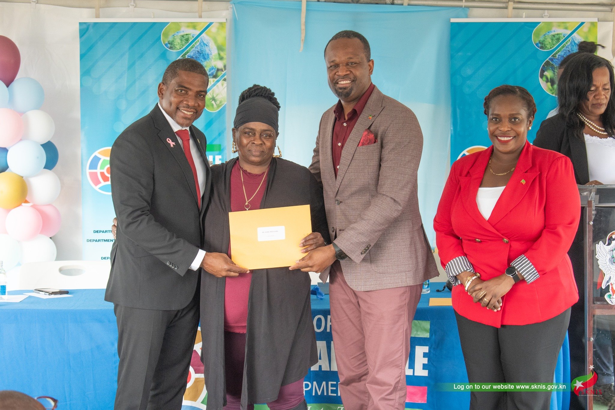 PRIME MINISTER DREW HIGHLIGHTS LABOUR’S CENTURY-LONG LEGACY OF EMPOWERMENT THROUGH LAND OWNERSHIP, AS RESIDENTS OF LA GUERITE RECEIVE LONG-AWAITED LAND TITLES