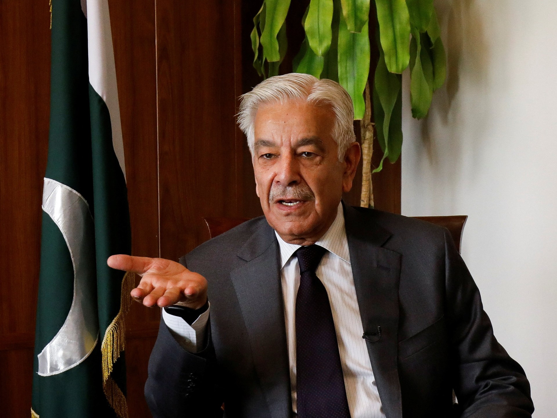 Pakistan minister warns of ‘open war’ with Afghanistan if peace talks fail | Politics News