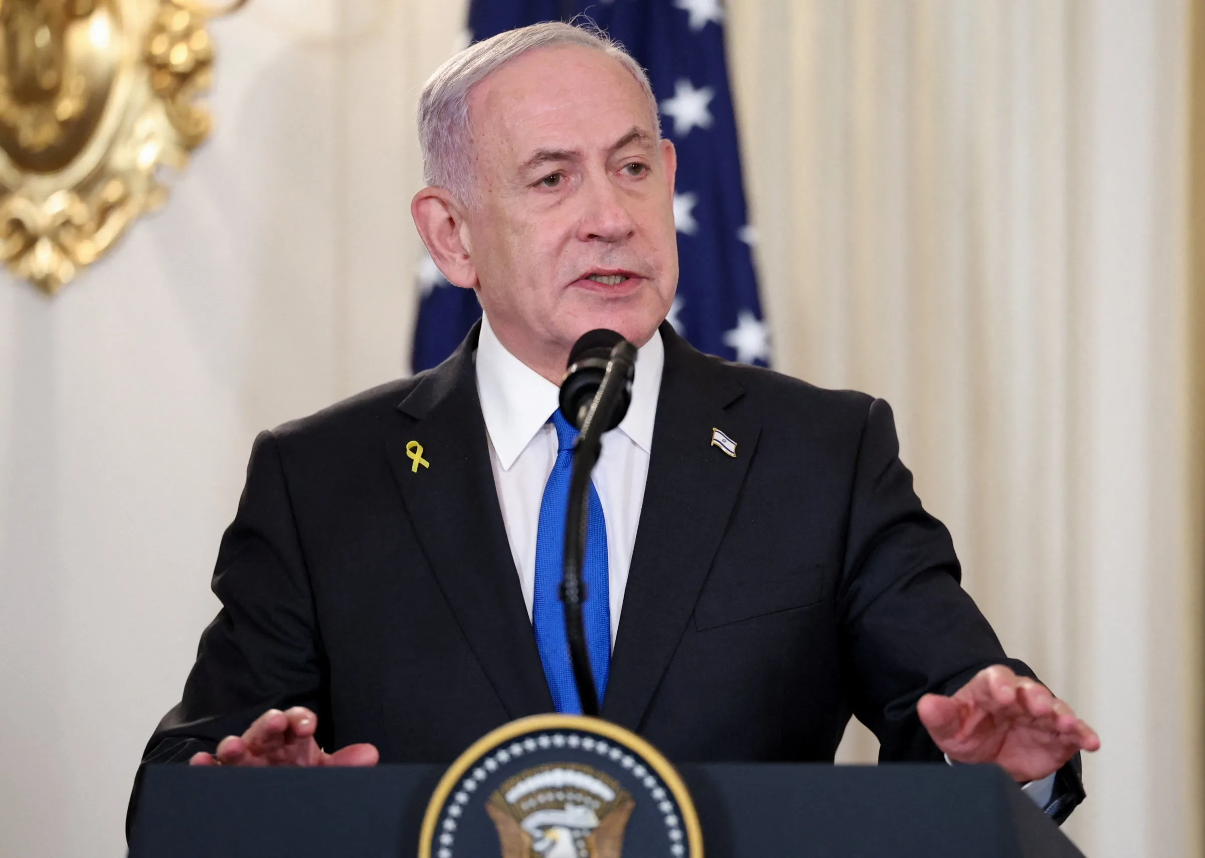 Qorshe ka dhan ah NETANYAHU oo ka dhex bilowday Israel