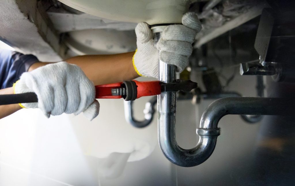 Readers sound off on plumbing requirements, Trump vs. protesters and a Giants loss