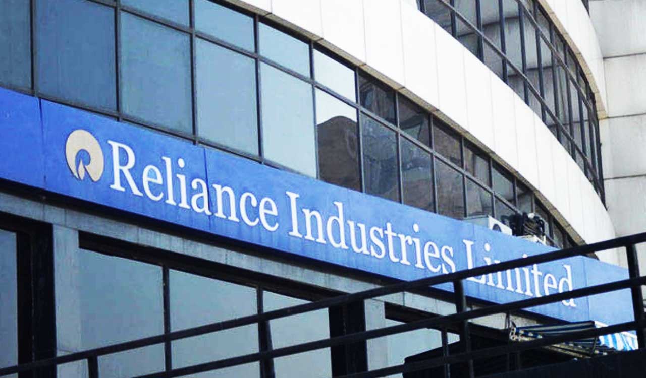 Reliance Q2 net profit rises 9.6 pc YoY to Rs 18,165 cr