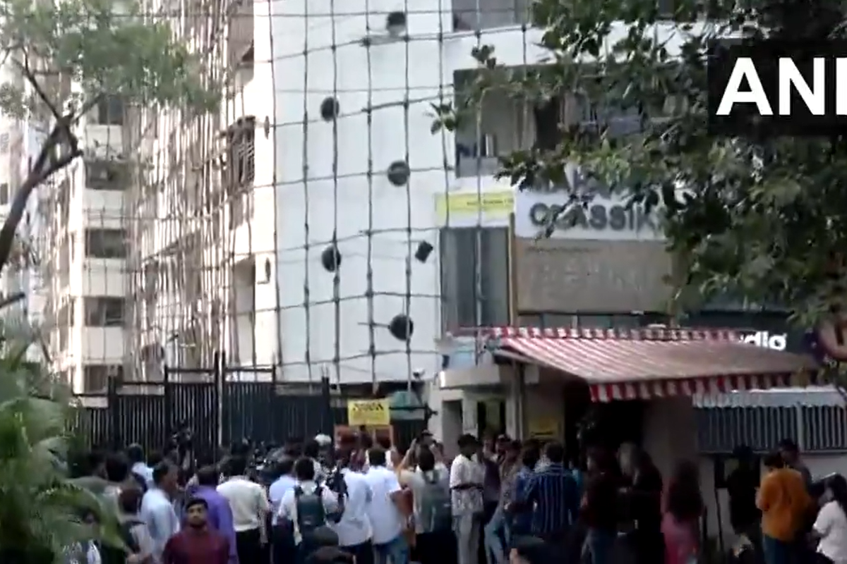 Rohit Arya: Police shoot dead man who took 17 children hostage at Indian acting studio