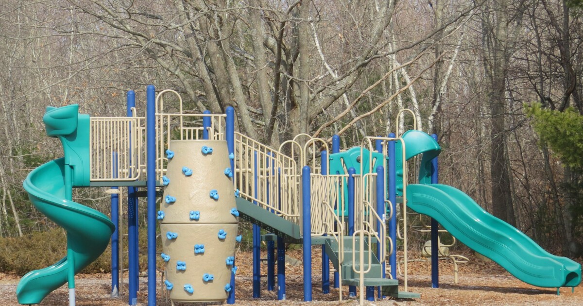 Single moms bear brunt of New Hampshire child care costs, a new report finds