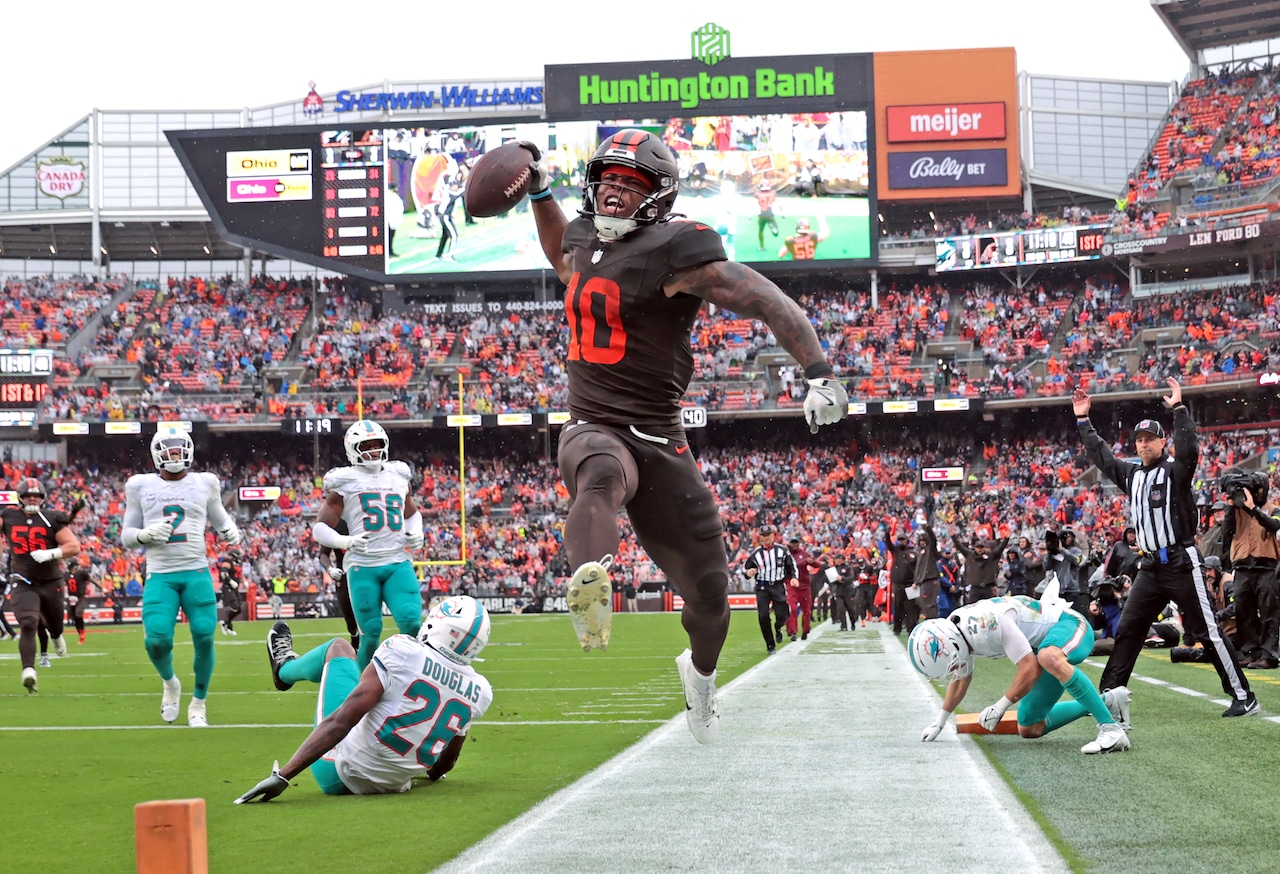 The Browns solution on offense Sunday? Give the ball to Quinshon Judkins