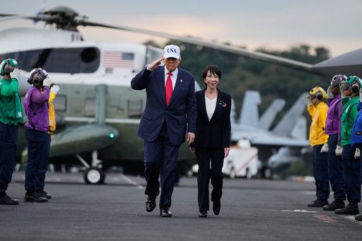 The Latest: Trump continues trip throughout Asia