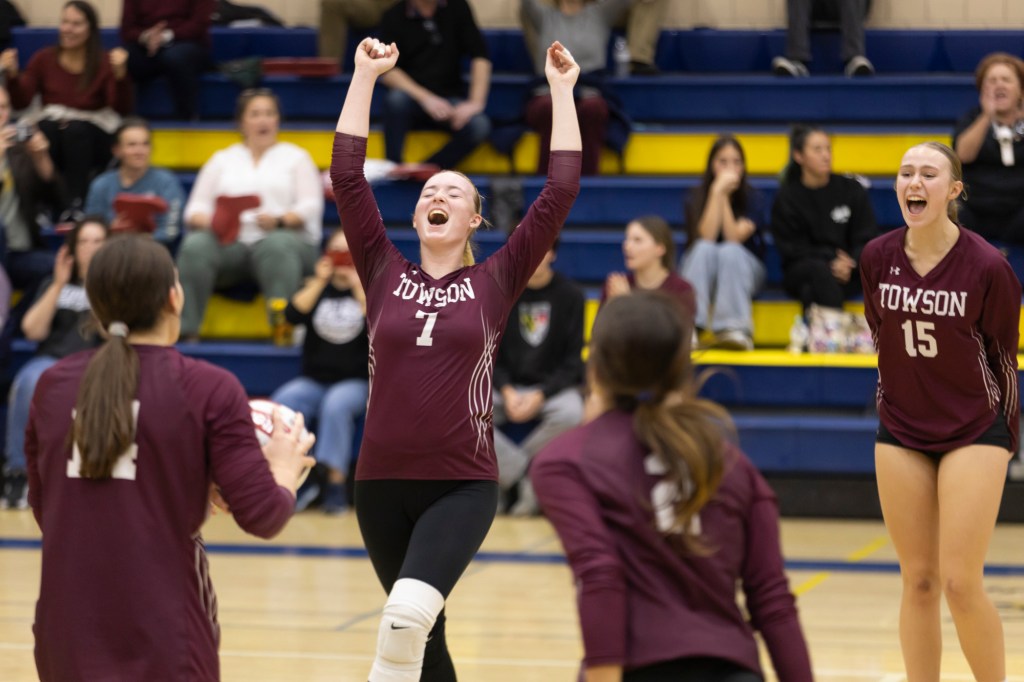 Towson volleyball rallies for 5-set victory over Catonsville
