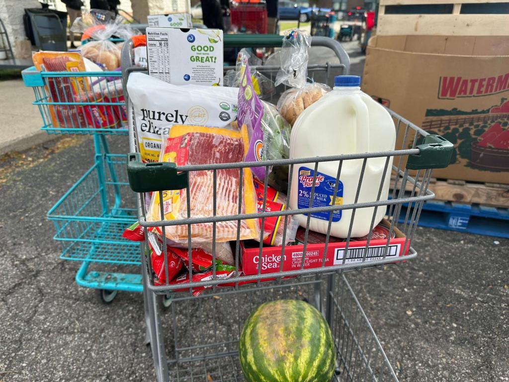 Trump administration won’t tap contingency fund to keep food aid flowing, memo says