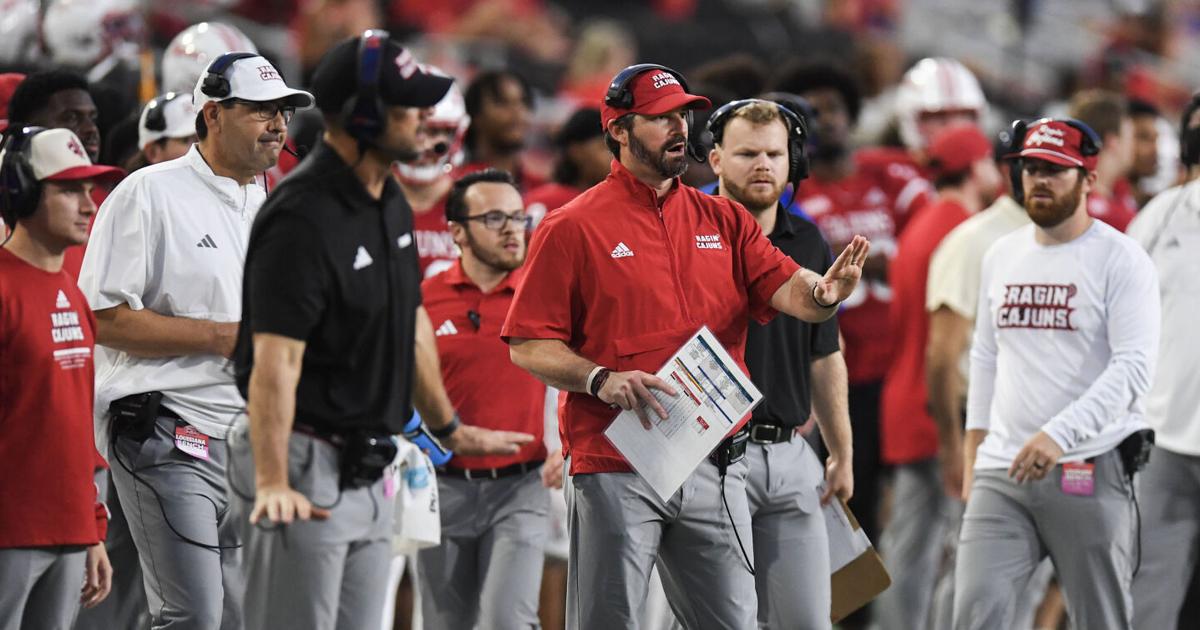 UL coach explains decision to insert Walker Howard for drive | UL Ragin' Cajuns