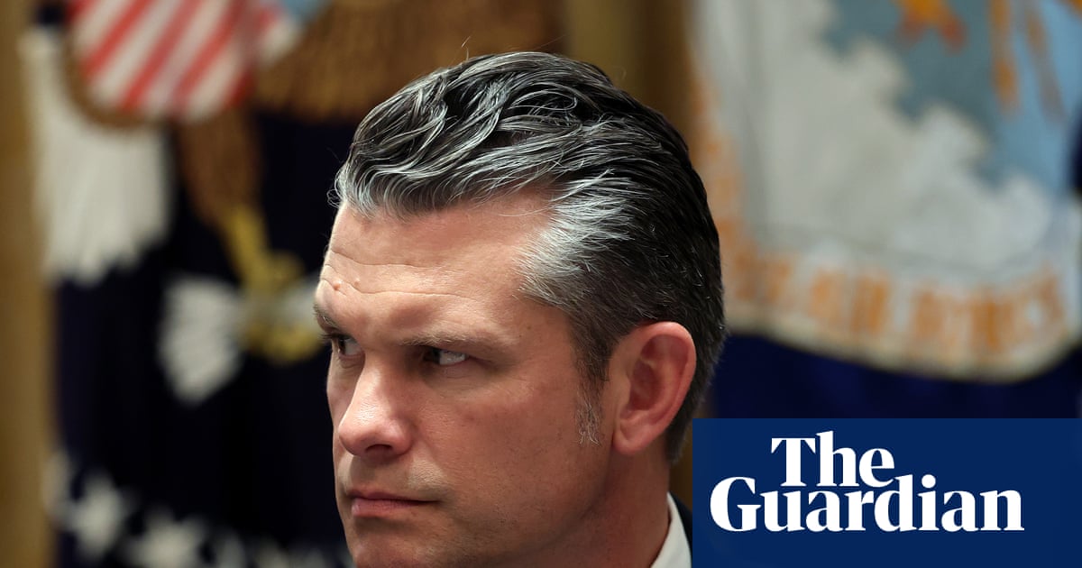 US news outlets refuse to sign new Pentagon rules to report only official information | Trump administration