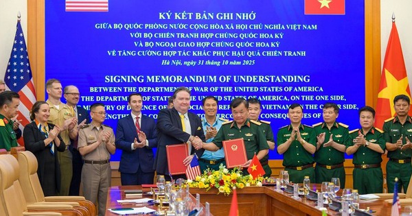 Vietnam, US ink MoU to deepen cooperation in war legacy remediation