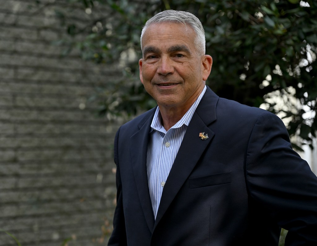 Vincent emphasizes FBI experience in City Council bid