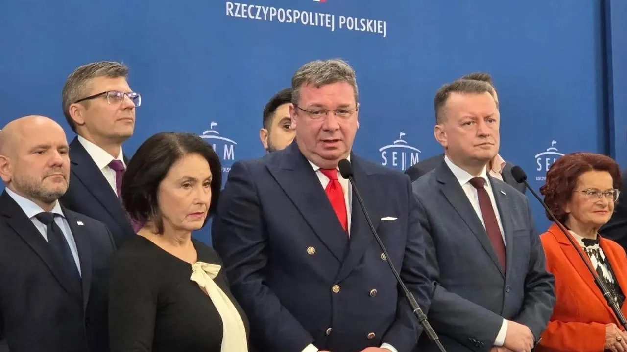 "We live in times of a regime"