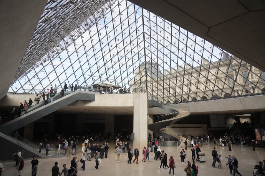 Where the jewels stolen from the Louvre Museum might end up
