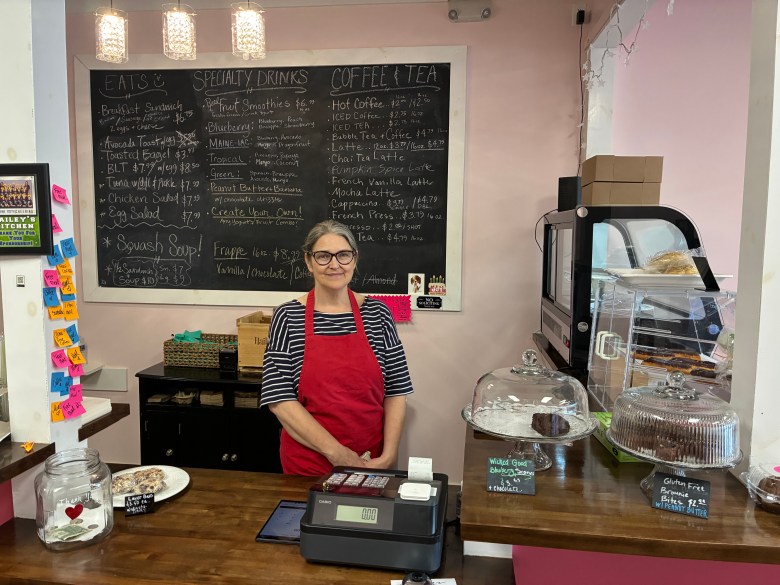Windham cafe to offer free meals for food-insecure families through SNAP shutdown