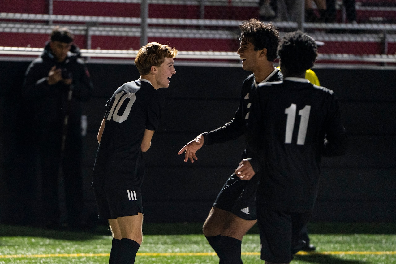 ‘He led us’: Dane Felt scores twice as Grand Blanc defeats Flushing 5-1