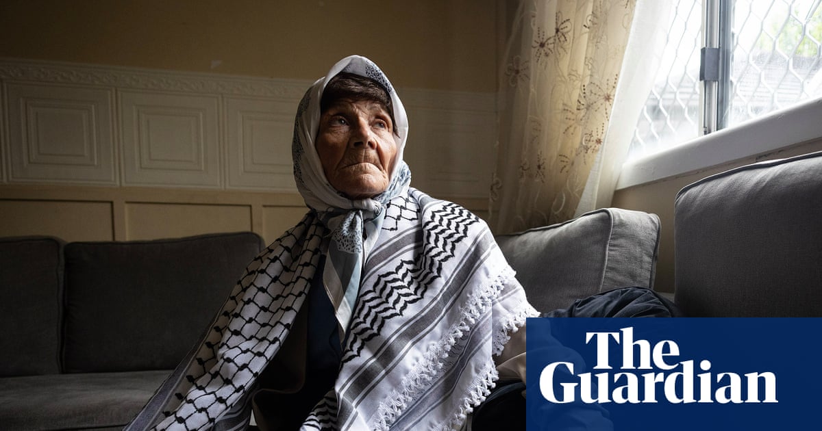 ‘Seed of hope’: Gaza grandmother is reunited with her Australian family after more than a decade | Gaza
