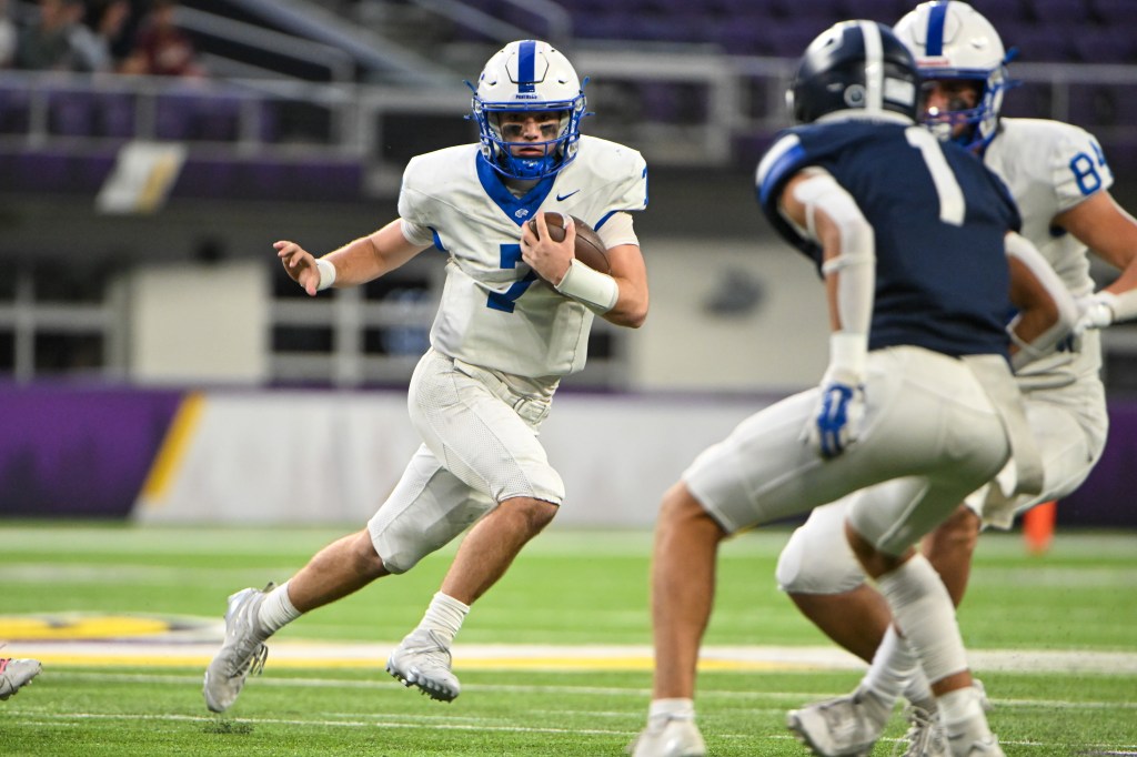 Accountability drives Spring Lake Park football