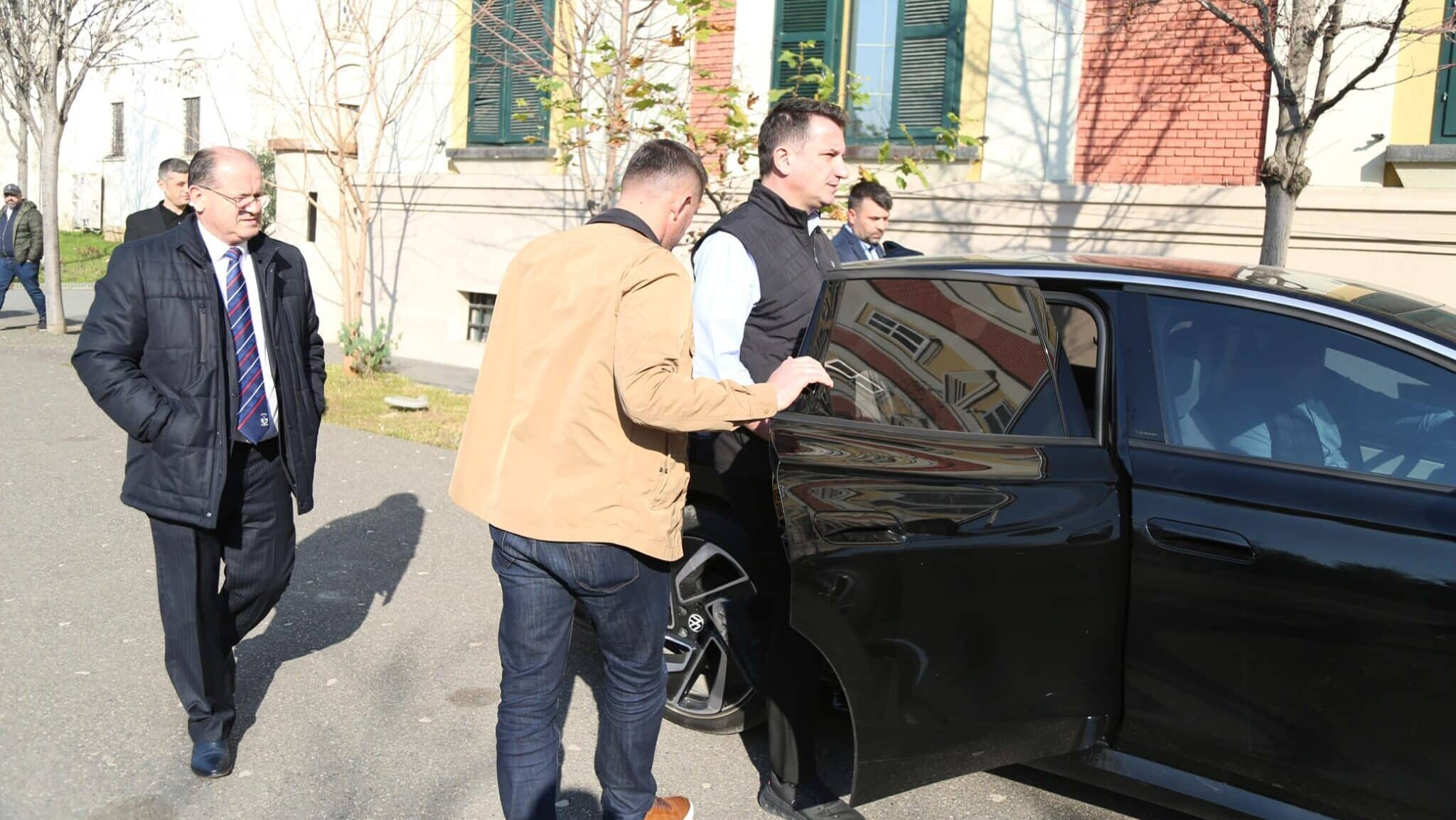 Albania Constitutional Court Overturns Decision Sacking Tirana Mayor